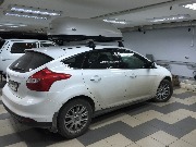 Форд Фокус - установка рейлингов, бокса багажника.