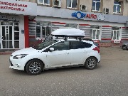 Форд Фокус - установка рейлингов, бокса багажника.