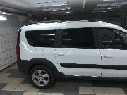 Лада Ларгус - тонирование стекол 1/2 автомобиля поенкой Llumar 05.
