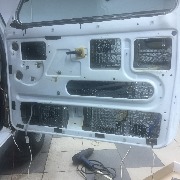 29.11.2016 г. Нива 21213 - шумоизоляция двух дверей, установка электростеклоподъемников, подогрев зеркал, ПТФ.