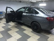 Веста - установка автосигнализации с автозапуском Starline A93.