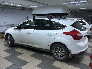 Форд Фокус - установка рейлингов, бокса багажника.